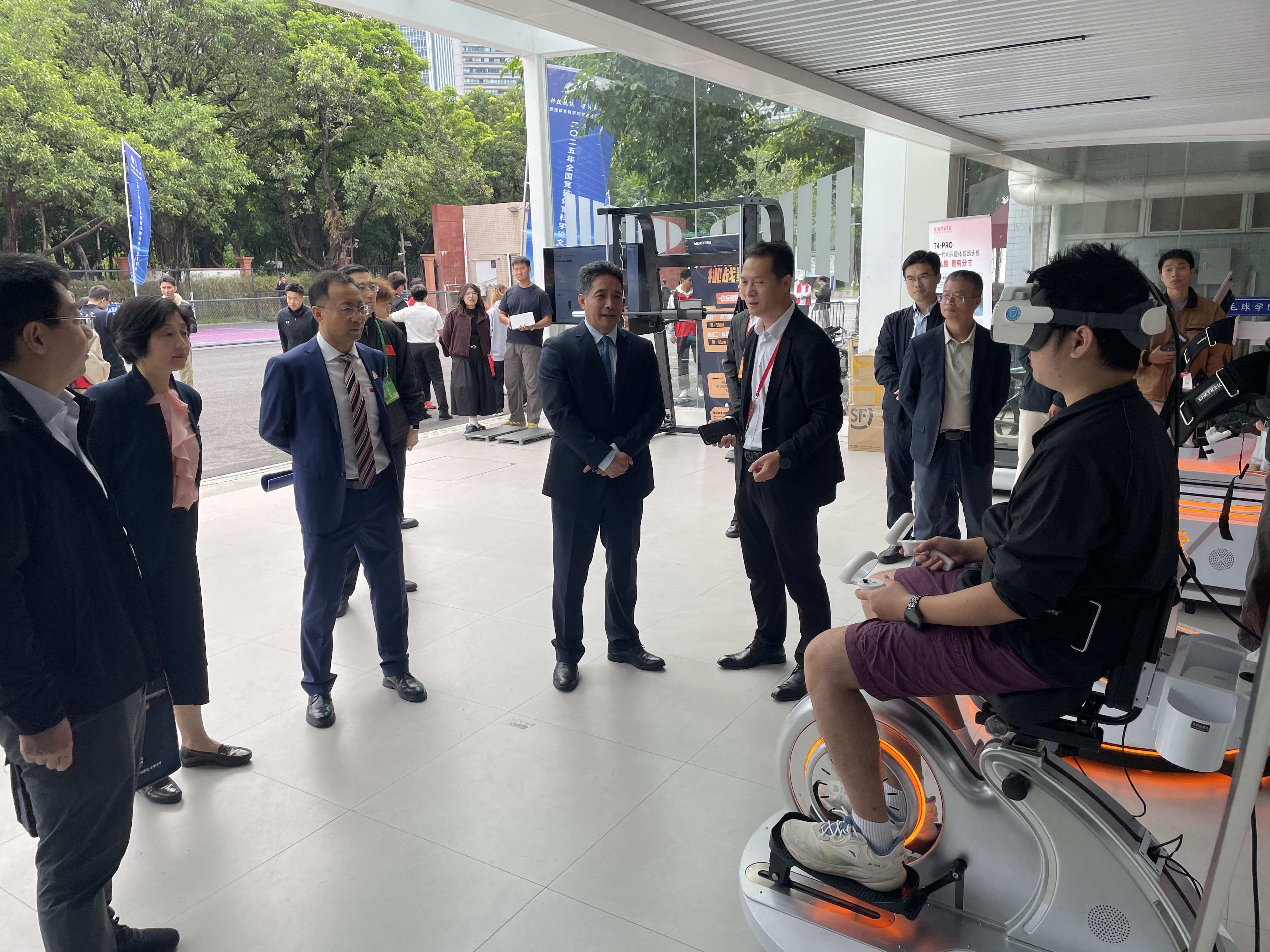 卓远悦动震撼亮相体育科报会,科技驱动竞技体育新未来