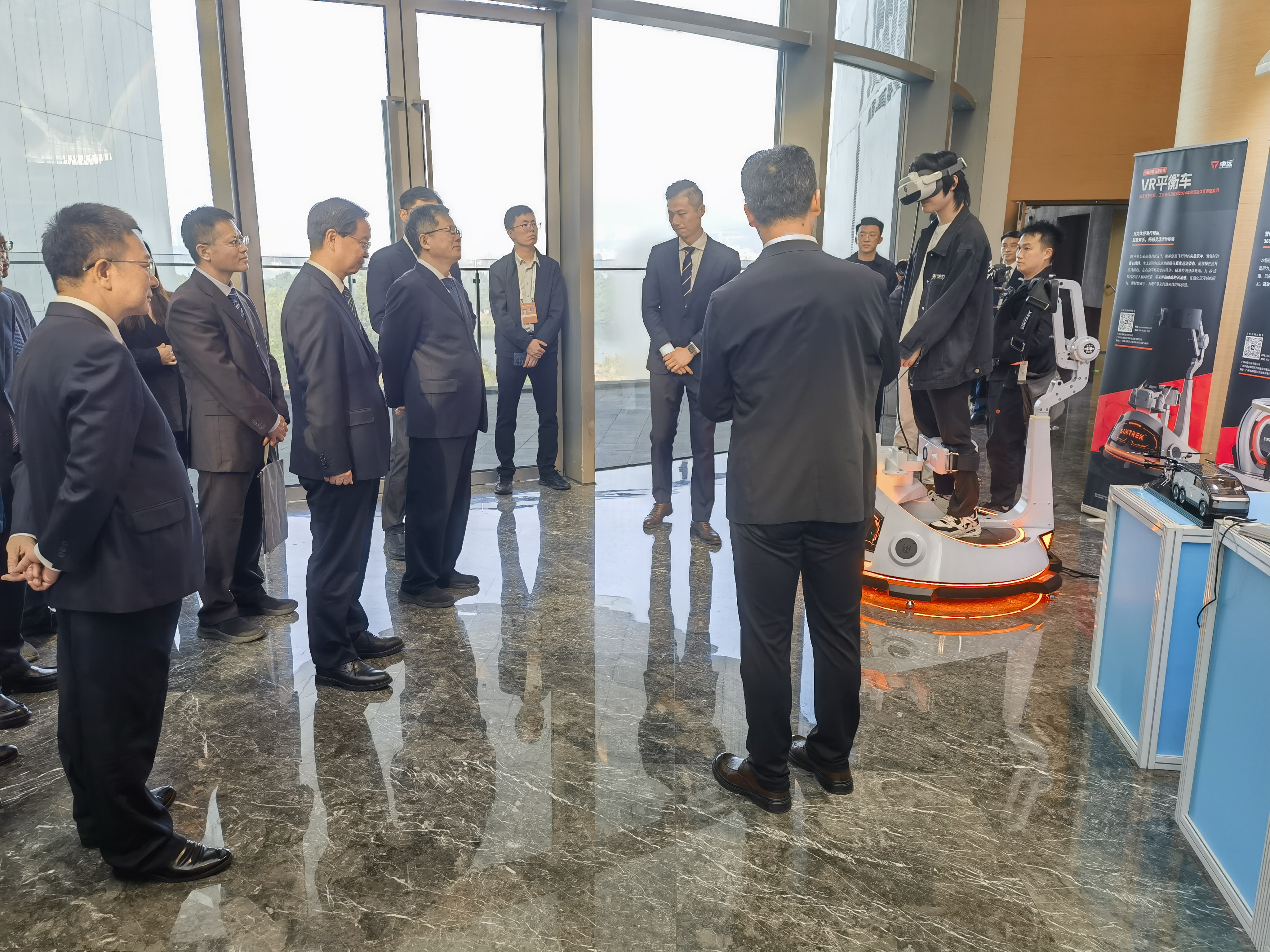 卓远悦动受邀亮相2025大湾区科学论坛,展示前沿创新实力